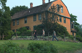 28 Days Haunted: El primer día