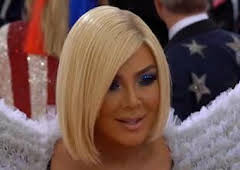 Celebrity Scrapbook: Episodio 34