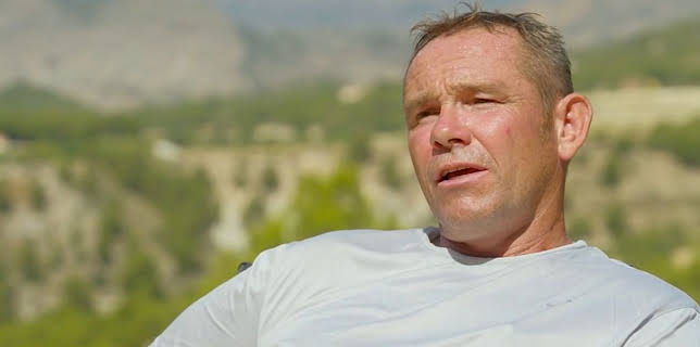 8:00 AM: Bargain-Loving Brits in the Sun (S9 E11) (S9) | 5 Star | 11/10 2025