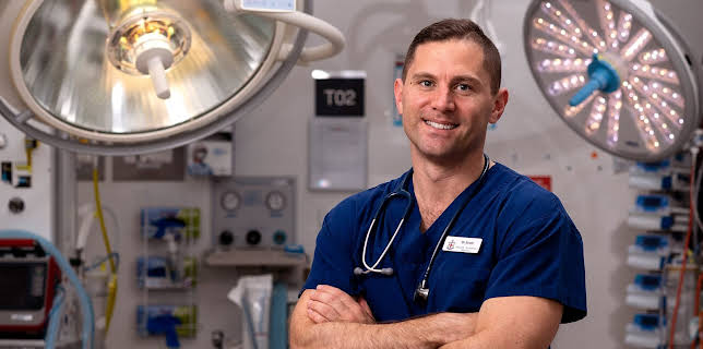 11:05 PM: The Emergency Ward | More 4 | 3/29 2026