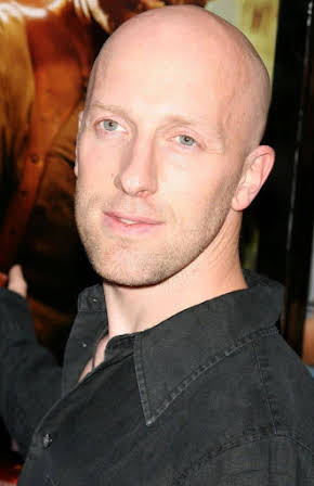 Cyril Raffaelli as Twin
