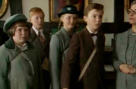 The_Chronicles_of_Narnia_S1: The Lion, the Witch and the Wardrobe: Episode 1