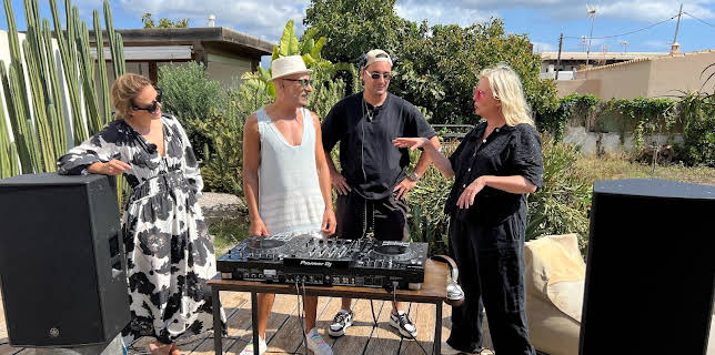 19:30: Null stjerner (S2 E5) (S2) | TVNorge | 1/31 2026