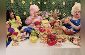 Wigs in a Blanket: Episode 6