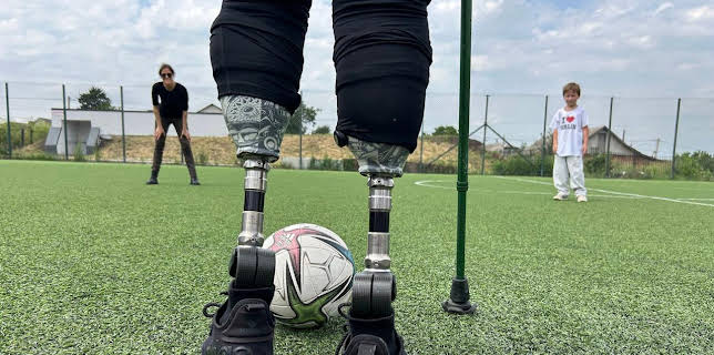 22:15: Ukraine - Hilfe für ein versehrtes Land | WDR Fernsehen | 11/19 2025