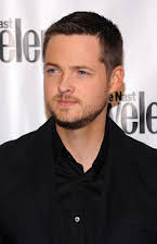 Damien Fahey as Stage Announcer 
  
  
  (voice)