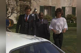 Scarecrow and Mrs. King Season 1: Waiting for Godorsky