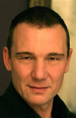 Jean-Claude Adelin as 