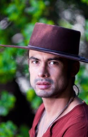 Eduardo Paxeco as 