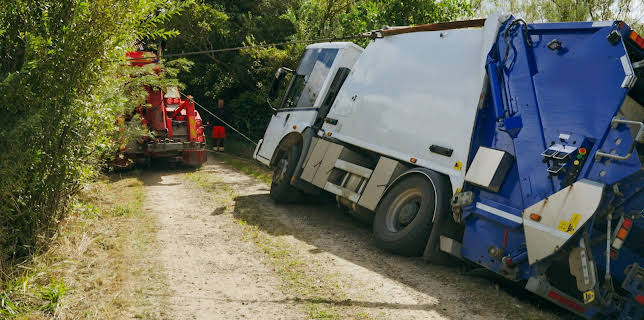 22:00: Veiens helter Danmark (S2 E1) (S2) | MAX | 3/3 2026
