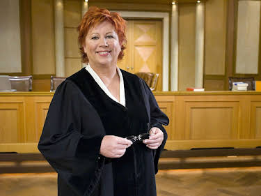 05:40: Richterin Barbara Salesch | Sat1 Gold | 4/27 2026