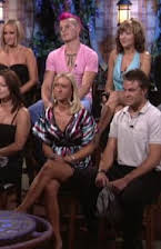 Sheila Kennedy som Game Show Hostess #1