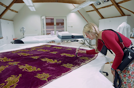 Secrets of Britain's Historic Houses and Gardens: Ightham Mote, Chartwell, Smathhythe Place