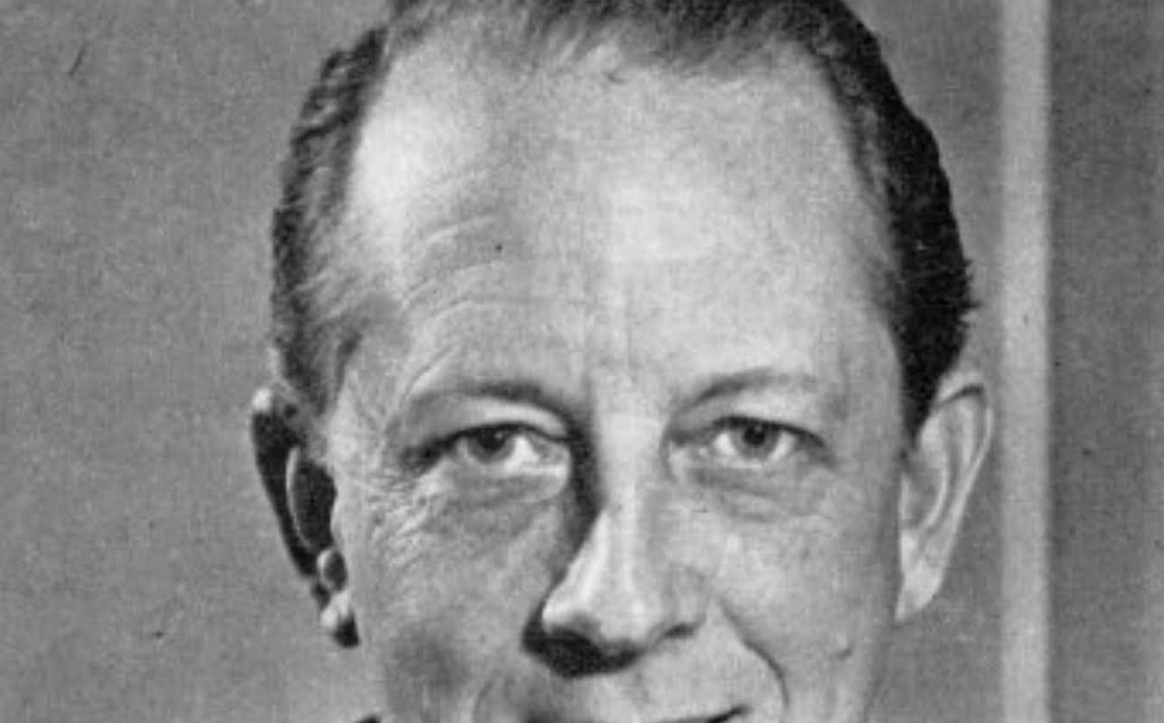 Roland Gillett