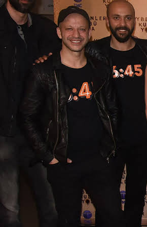 Sarp Akkaya as 