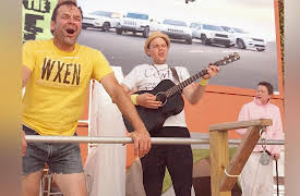 The Billboard Sitters: The Billboard Sitters Episode 6 - central clark