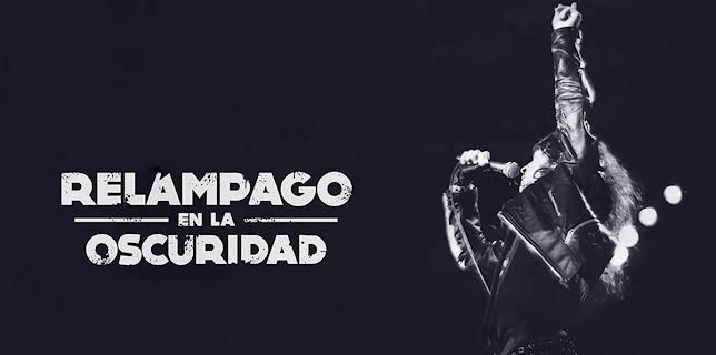 Relámpago en la oscuridad (2014)