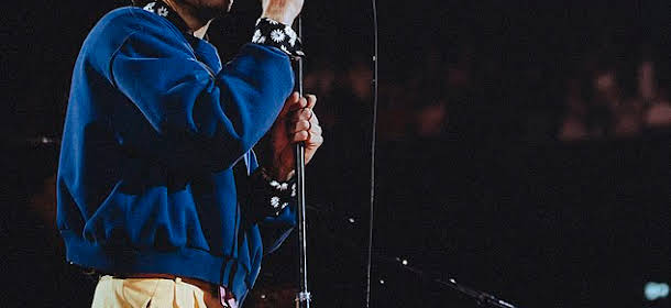 Harry Styles Delivers Emotional Performance in Manchester