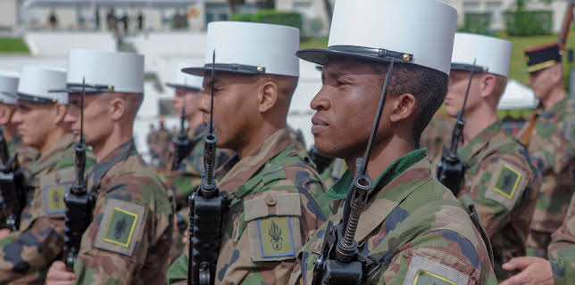 22:30: Fremdenlegion | ZDFinfo | 11/7 2025