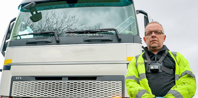 3:05 AM: Trucking Hell (S8 E1) (S8) | Paramount | 3/13 2026