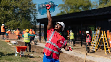 9:00 PM: DIY SOS (S34) | BBC One East | 12/30 2025