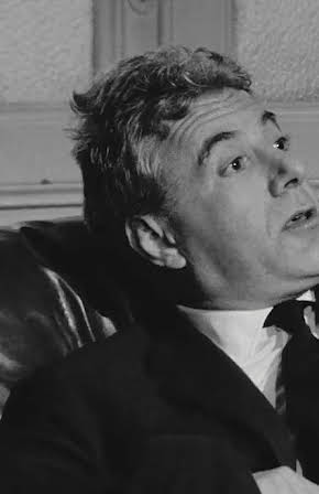 Gianrico Tedeschi as 