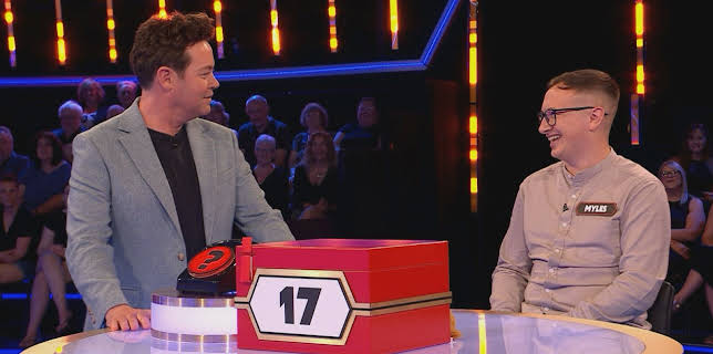 4:00 PM: Deal or No Deal (S2 E1) (S2) | ITV2 | 11/24 2025