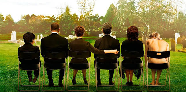 22:05: MAD MOVIE: 'UN FUNERAL DE MUERTE' | BE MAD | 1/25 2026