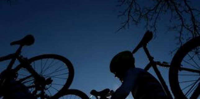 04:15: Mundial de ciclocross (T2026): Carrera M | Eurosport 2 | 2/2 2026