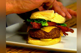 Best In Chow: Burger Wars: Banff