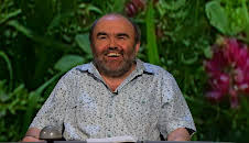 QI XL (S8 E6)
