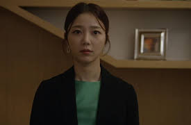 She Knows Everything: She Knows Everything Episode 4