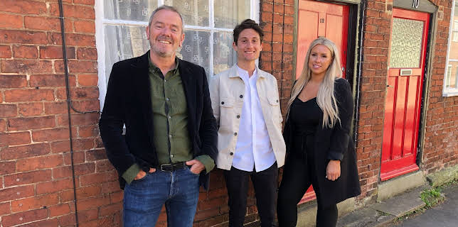 11:00 AM: The Great House Giveaway | More 4 | 12/2 2025