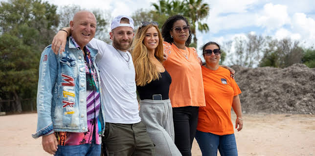 8:55 AM: Strangers on a Plane | More 4 | 2/20 2026