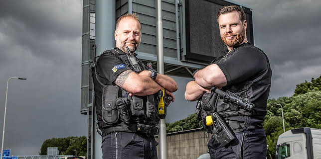 8:00 PM: Motorway Cops: Catching Britain's Speeders (S2 E7) (S2) | Paramount | 1/20 2026