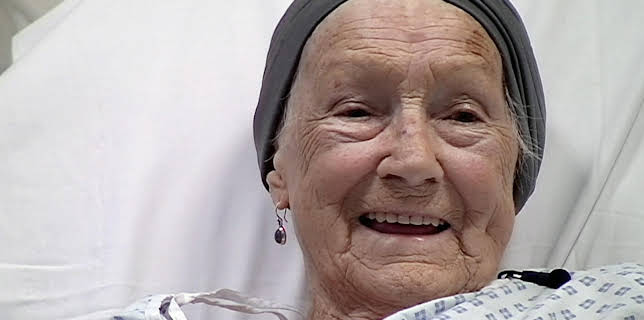 11:05 PM: 24 Hours in A&E | Channel 4 | 11/17 2025