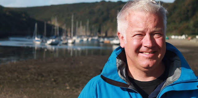 8:00 AM: Weatherman Walking (S2) | BBC Two | 1/20 2026