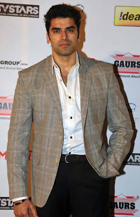 Nikitin Dheer as 