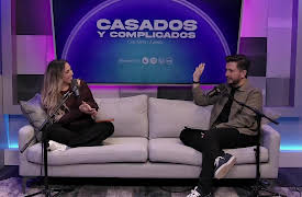 Casados y Complicados con Santi y Laurita season-1: Te amo, pero no quiero casarme