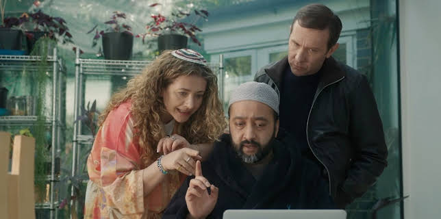 07:30: Hapless (S2 E3) (S2) | TV6 | 11/17 2025