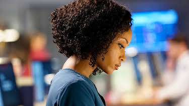17:45: Chicago Med (S5 E18) (S5) | Viasat Series | 9/30 2026