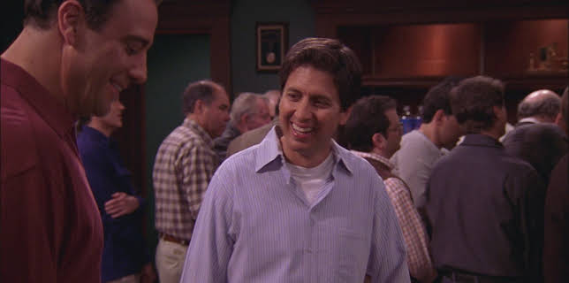 16:35: Alle elsker Raymond (S7 E23) (S7) | TV3 | 11/28 2025