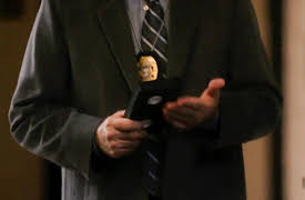 Good Cop, Bad Cop, Season 1: Hunting the Hunter