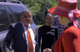 Raymond & Miguel: Chapter Cinco