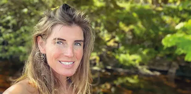 Yorkshire Shepherdess Amanda Owen Slams Trolls Who Call Her Farm "Fake Glamorous"