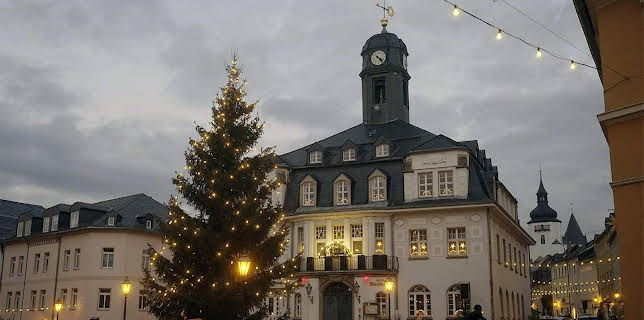 22:10: Frei, Fromm, Erzgebirge | MDR Fernsehen | 12/11 2025