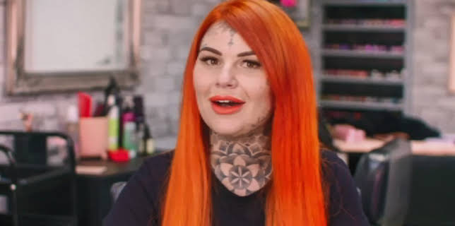 1:35 AM: Naked Attraction | E4 | 12/25 2025