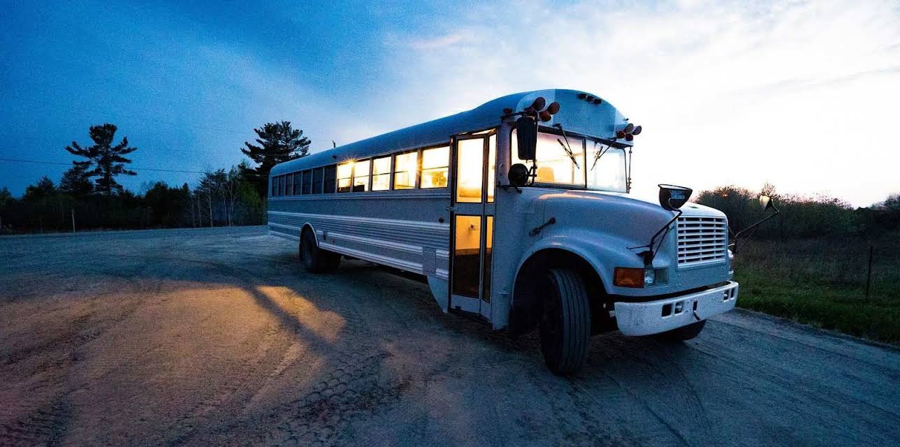 Expedition Happiness (2017)