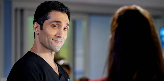 04:55: Chicago Med (S6 E11) (S6) | Viasat Series | 2/14 2026