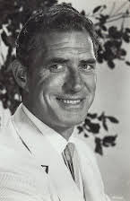 Jock Mahoney como Brad Ellison